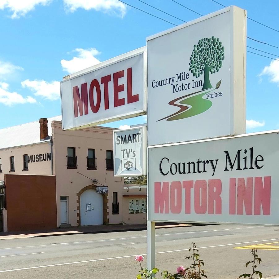 Country Mile Motor Inn Forbes Exterior foto